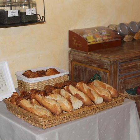 Logis Hotel Restaurant Les Norias Cazilhac  Exterior foto