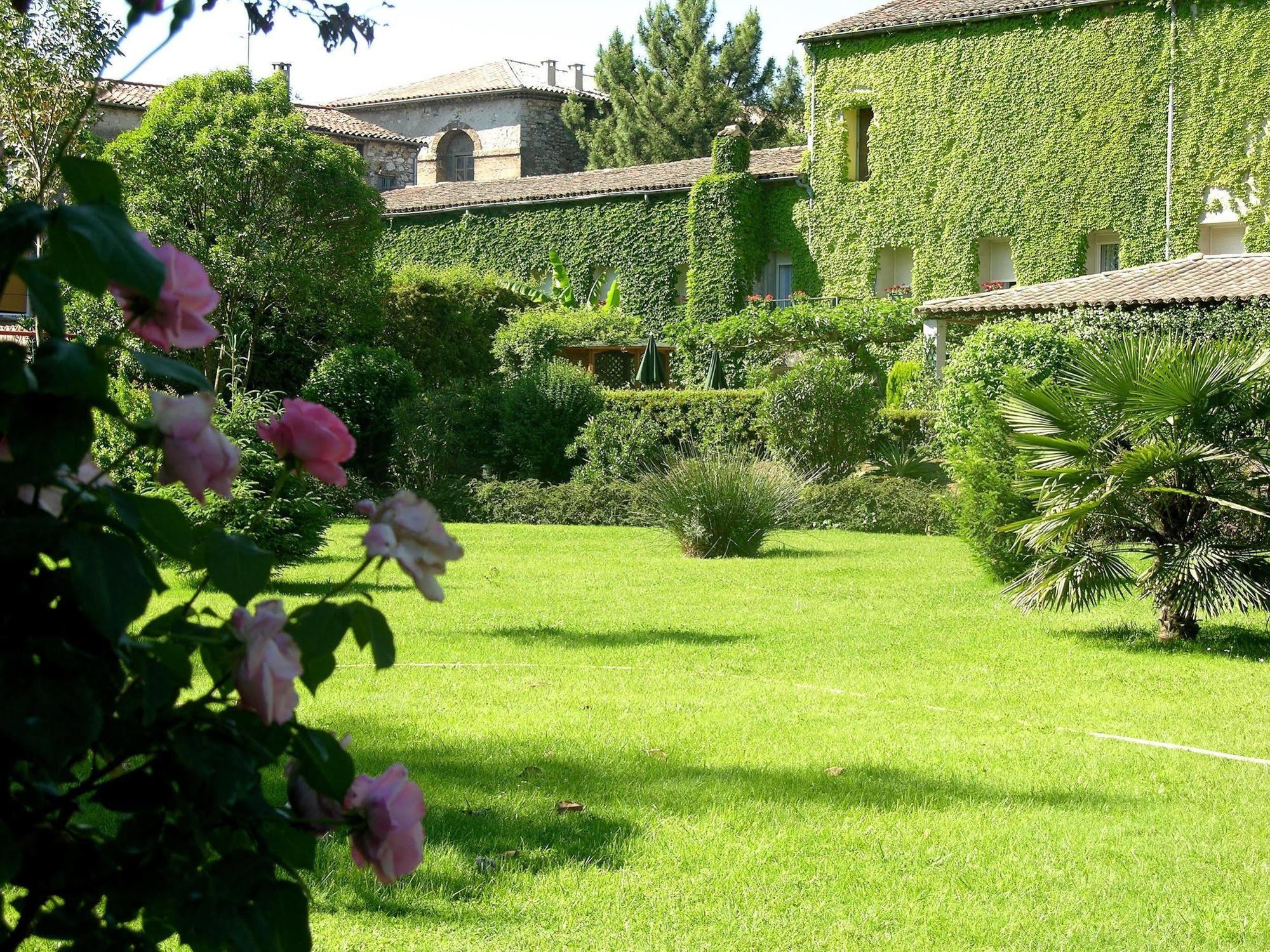 Logis Hotel Restaurant Les Norias Cazilhac  Exterior foto
