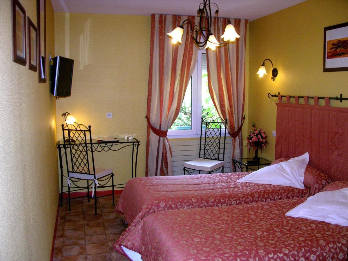 Logis Hotel Restaurant Les Norias Cazilhac  Cameră foto